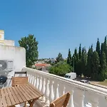 T1 With Balcony Bbq 8min Walk To Beachfront