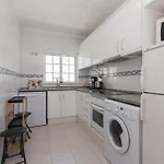 T1 With Balcony Bbq 8min Walk To Beachfront