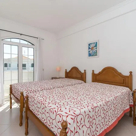 Wifi, Terrace, Bbq, Air Con 8min Walk From The Marginal Of Faro