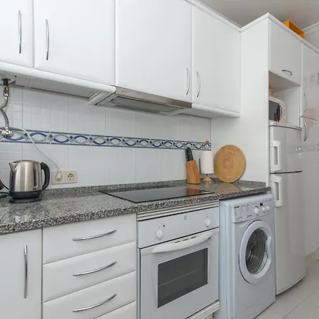 Wifi, Terrace, Bbq, Air Con 8min Walk From The Marginal Of